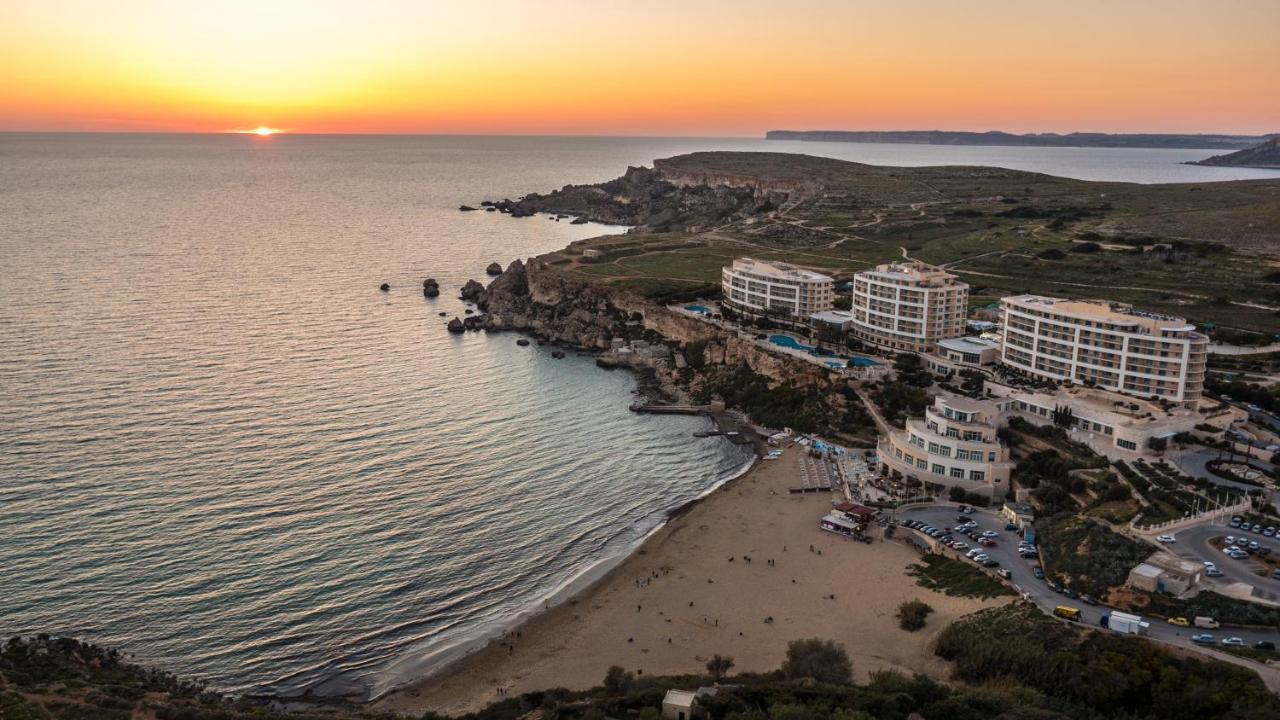 Harbour Lights Seafront 2 Bedroom Apartments With Panoramic Sea Views - By Getawaysmalta Сент-Полс-Бей Екстер'єр фото